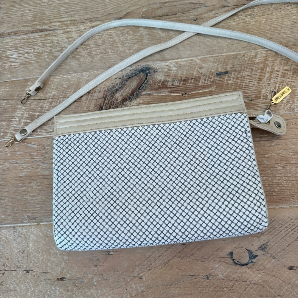 Vintage 1980’s Whiting and Davis metal mini bag. Excellent condition!